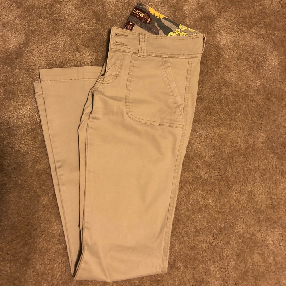 Hollister pants